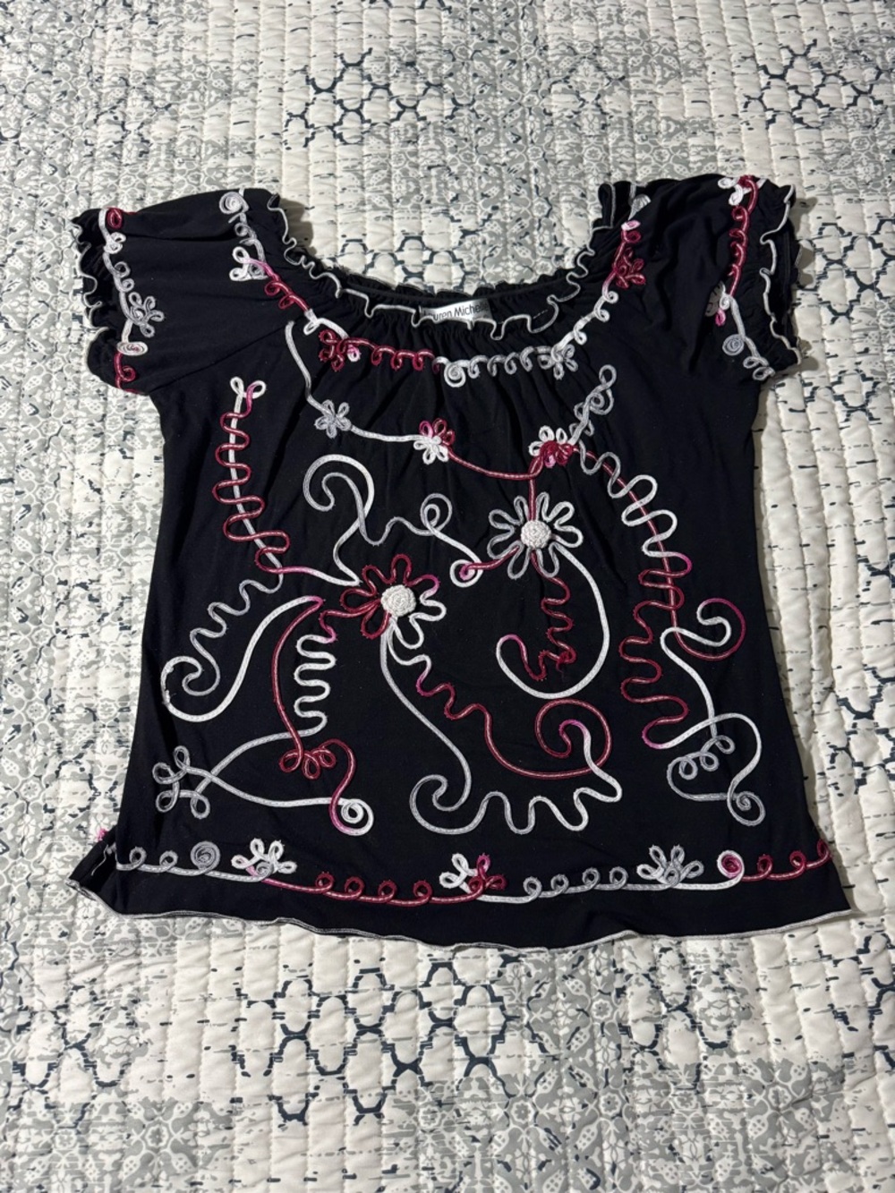 Lauren Michelle Black Embroidered Flower and Swirls Peasant Top Ladies XL